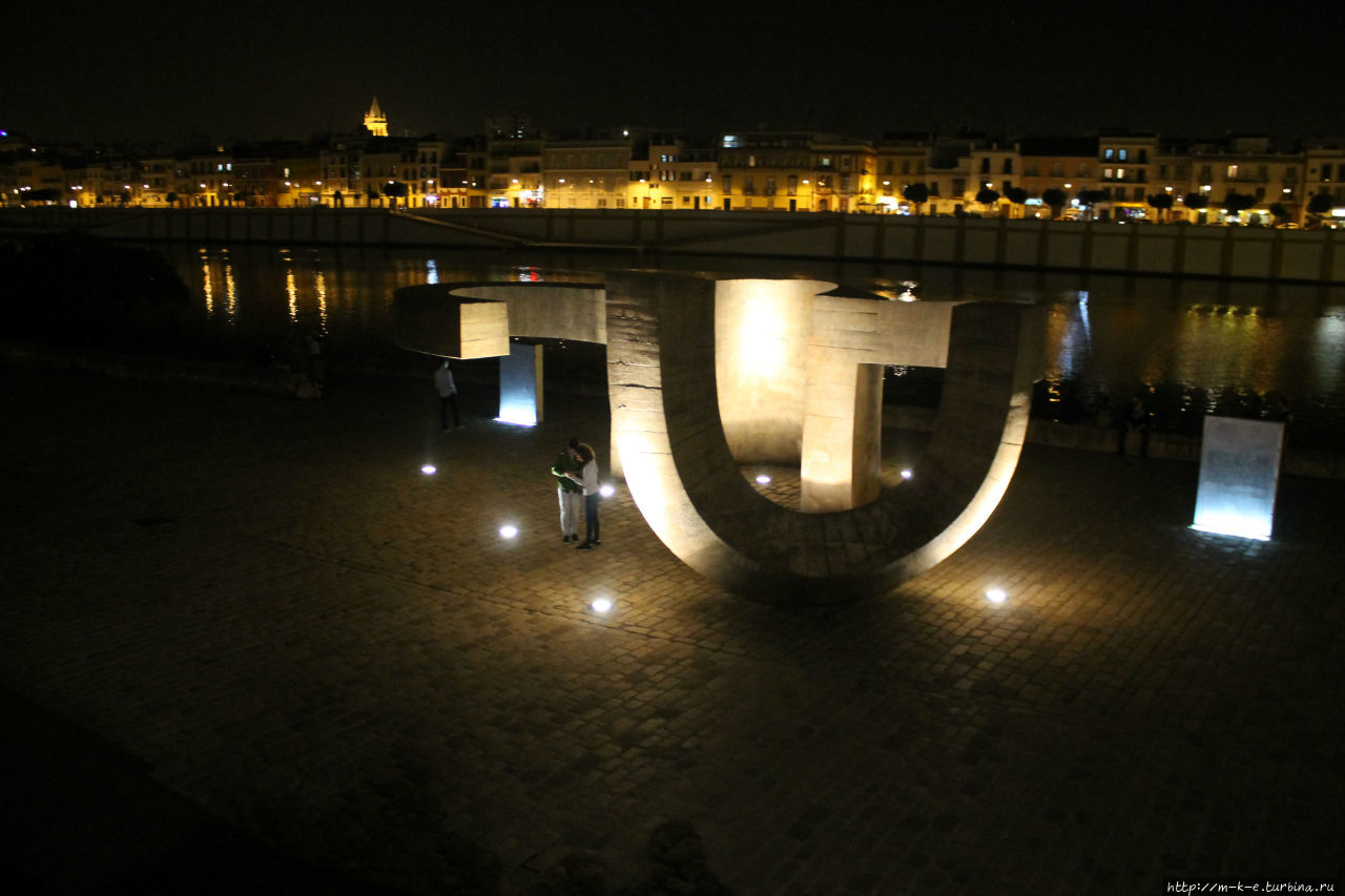 Ночная Севилья Севилья, Испания Ночная Севилья Севилья, Испания