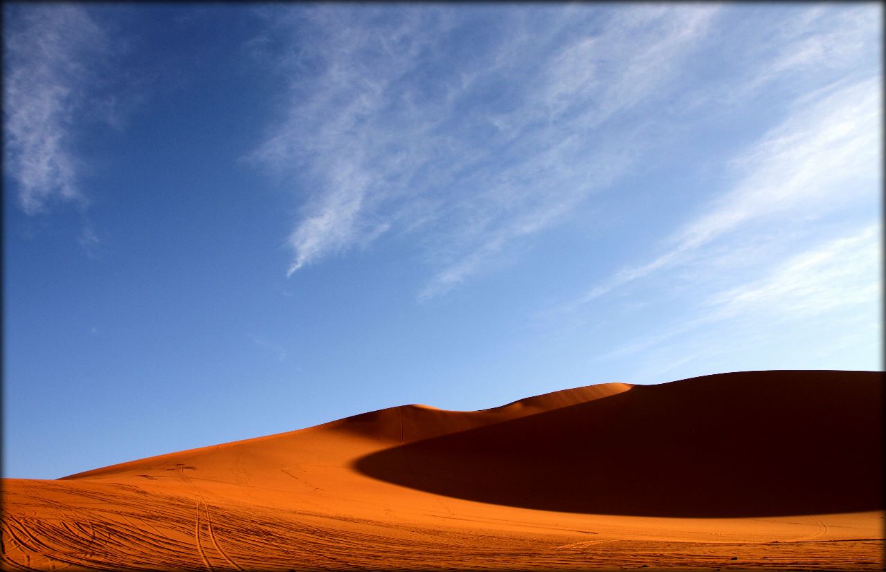 Алжирская Сахара, день третий — рассвет, облака и Гауди Тассилин-Адджер Национальный Парк, Алжир
