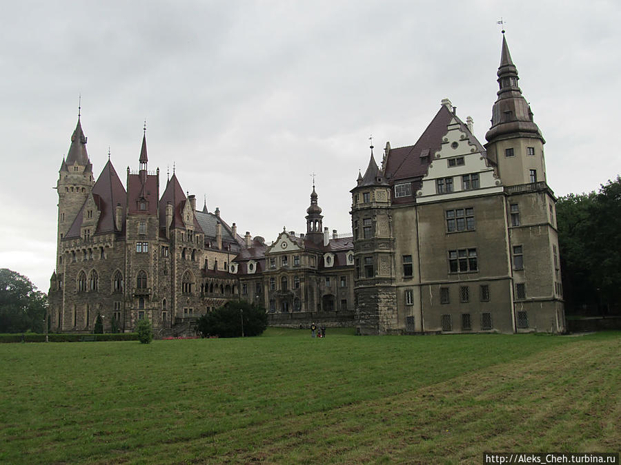 Замок в Мошней — сказочный красавец из прошлого Опольское воеводство, Польша