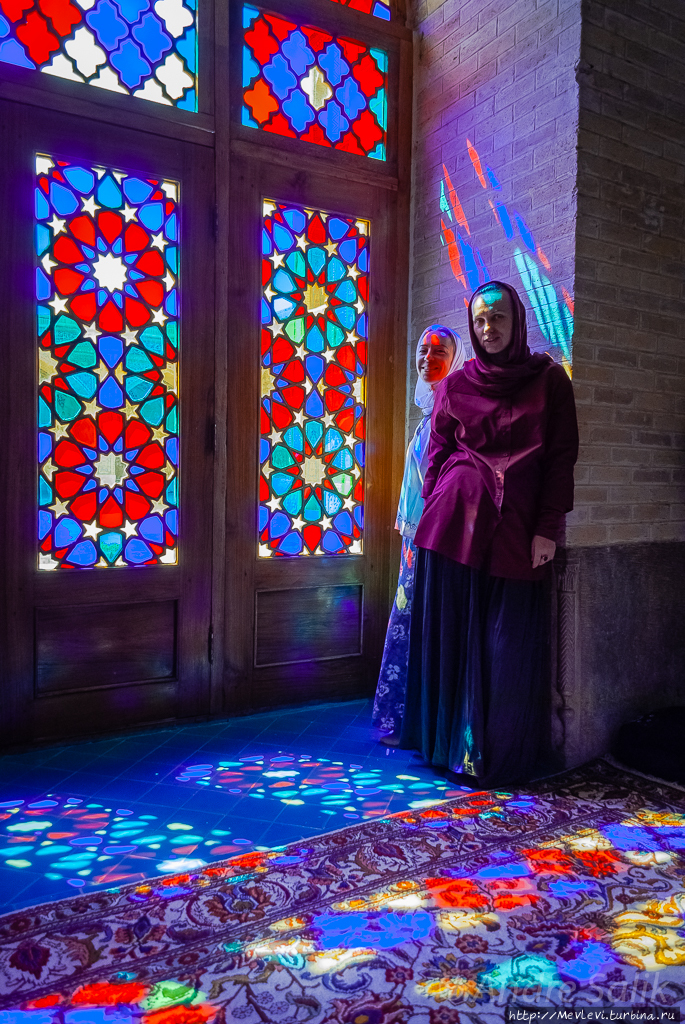 Иран. Шираз. Мечеть Насир аль-Мульк Шираз, Иран Иран. Шираз. Мечеть Насир аль-Мульк Шираз, Иран