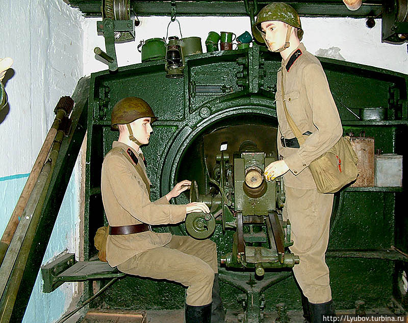 Внутри ДОТа Внутри ДОТа