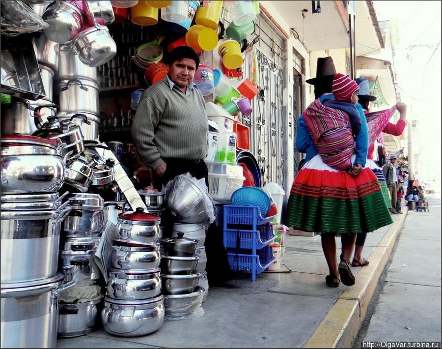 Торговые улочки Уарас, Перу