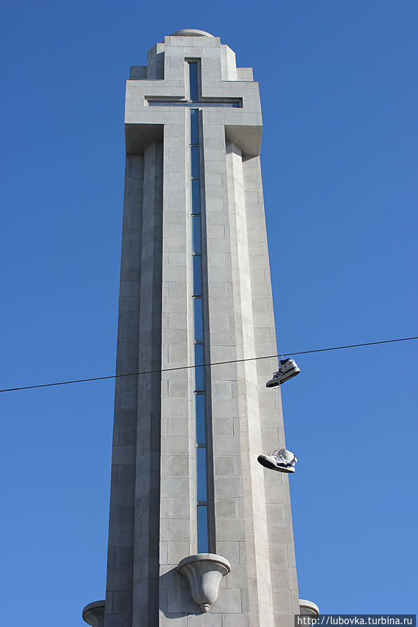 Есть и такое украшение площади. Есть и такое украшение площади.