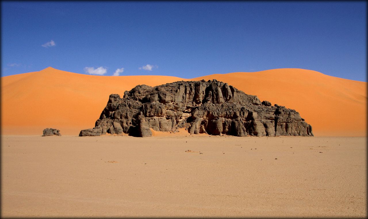 Алжирская Сахара, день третий — инопланетяне и ночь в песках Тассилин-Адджер Национальный Парк, Алжир