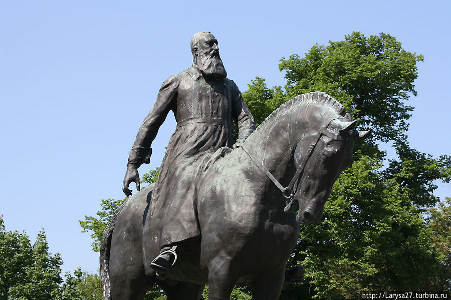 Памятник Леопольду II, 1926, скульптор Томас Винкот Брюссель, Бельгия