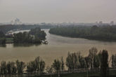 Вид на стрелку Саввы и Дуная с высокого берега крепости