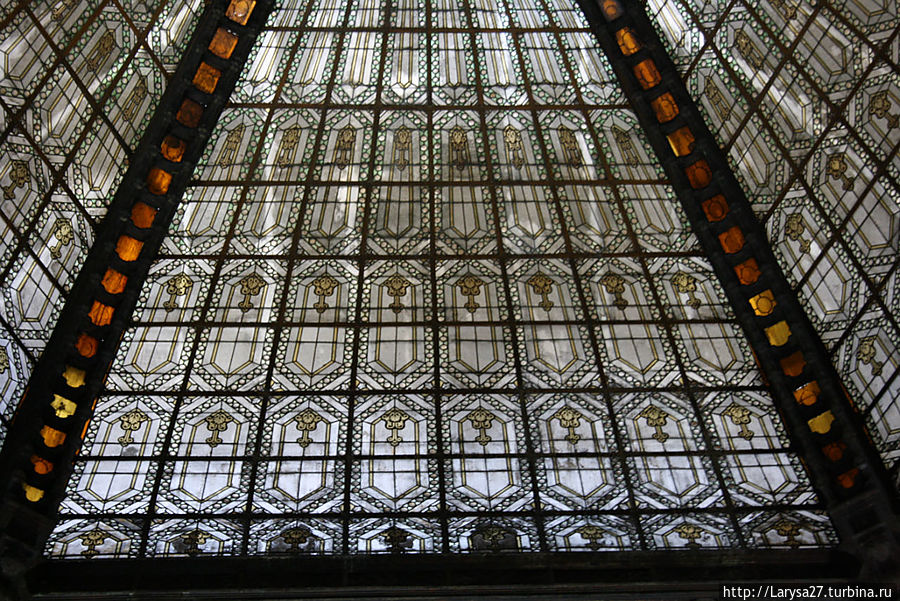 Парижский двор, архитектор Г.Шмаль, 1911 г. Парижский двор, архитектор Г.Шмаль, 1911 г.