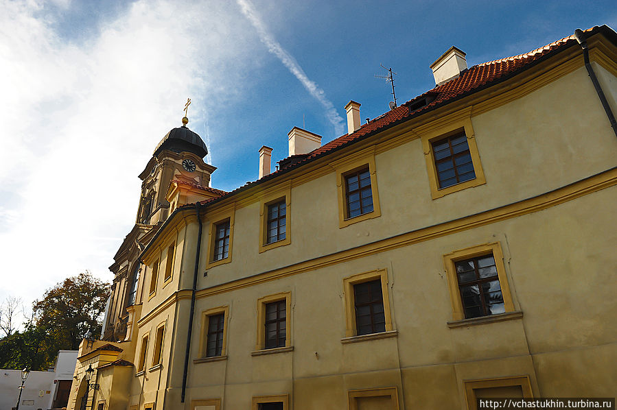 Костел Яна Непомуцкого. Костел Яна Непомуцкого.