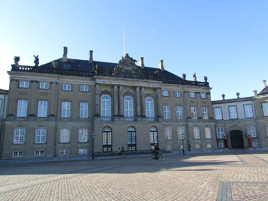 Амалиенборг-королевская резиденция Копенгаген, Дания