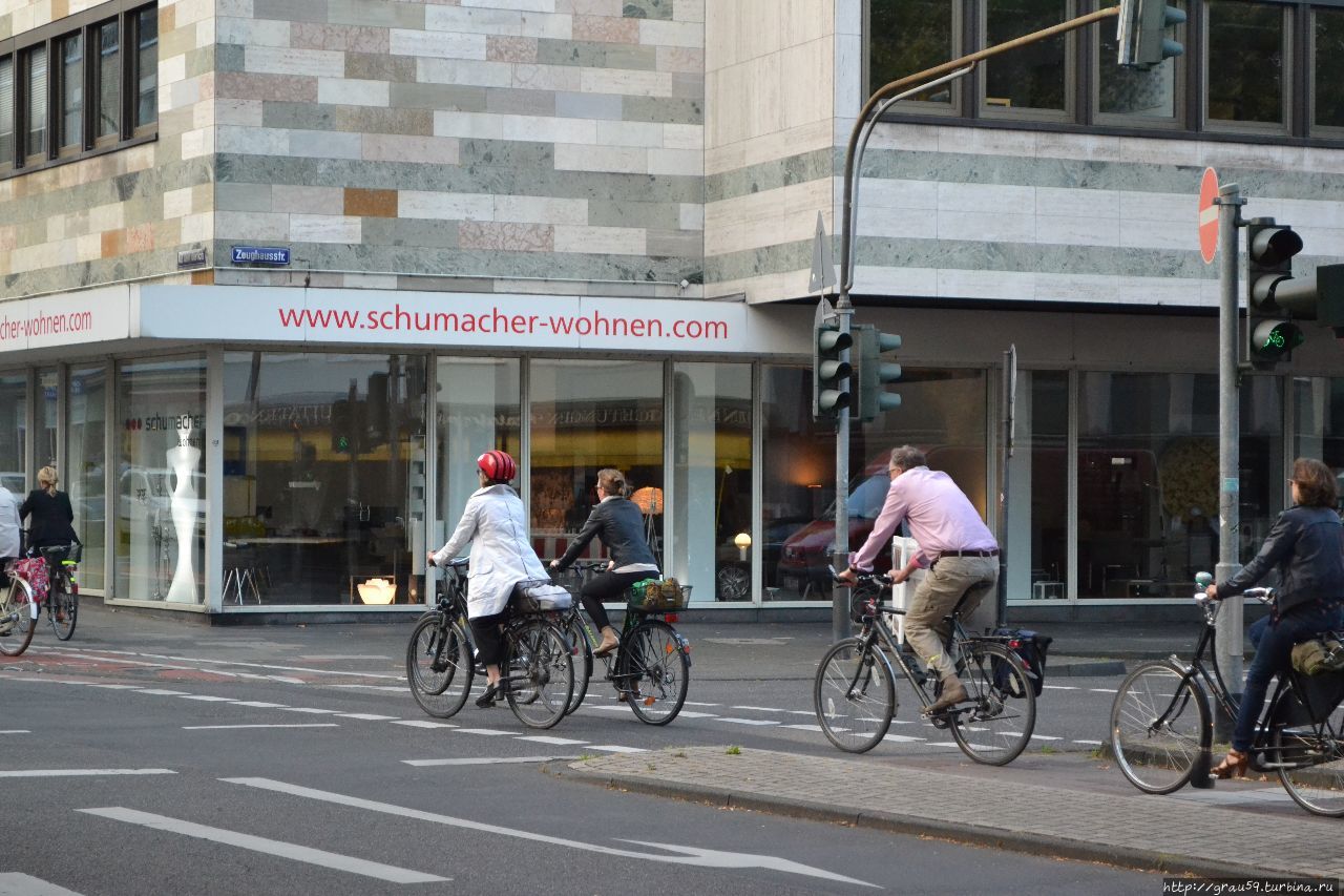 Гуляя по Кёльну. Велосипеды и велосипедисты Кёльн, Германия