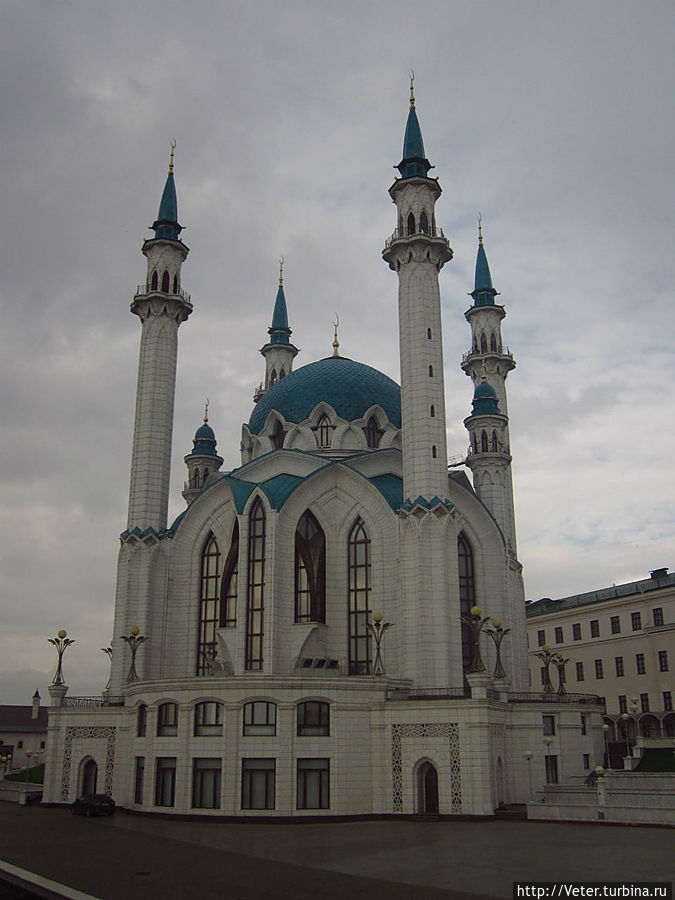 Данная мечеть была отстроена  не так давно: в начале 2000-х. Казань, Россия