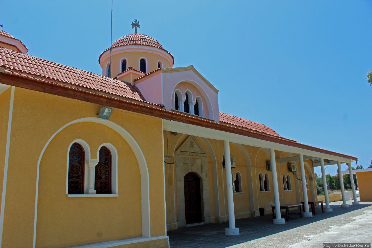 Церковь Святого Креста Акротири, Акротири и Декелия