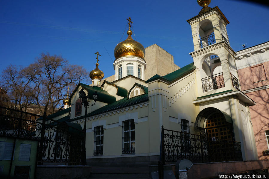 Храм Успения Пресвятой Богородицы. Владивосток, Россия Храм Успения Пресвятой Богородицы. Владивосток, Россия