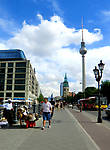 Центр Берлина. Вид на восточный Берлин и площадь Александрплатц