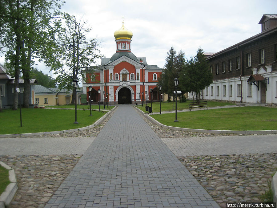 Валдайское озеро. Иверский монастырь