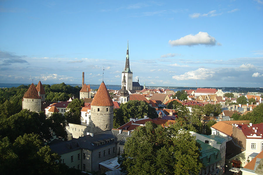 знаменитая смотровая вышгорода Таллин, Эстония