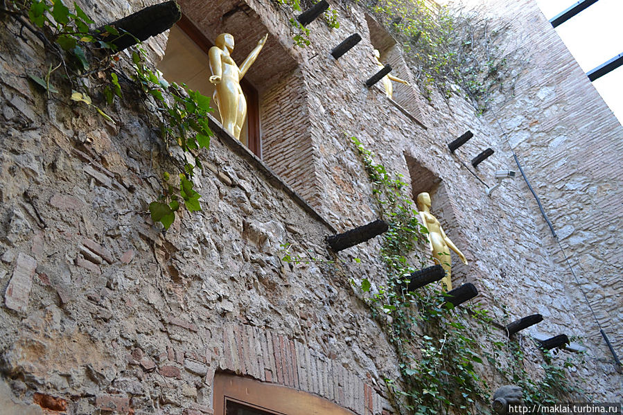 Тот самый Дали. Часть 2 Фигерас, Испания Тот самый Дали. Часть 2 Фигерас, Испания