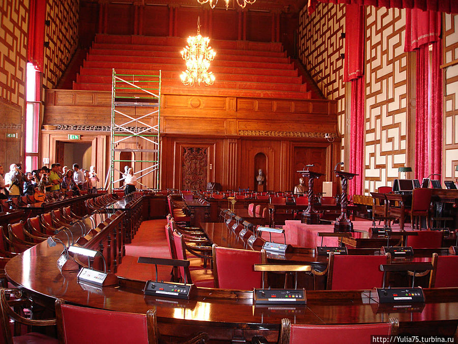 Ратуша-зал заседаний Ратуша-зал заседаний
