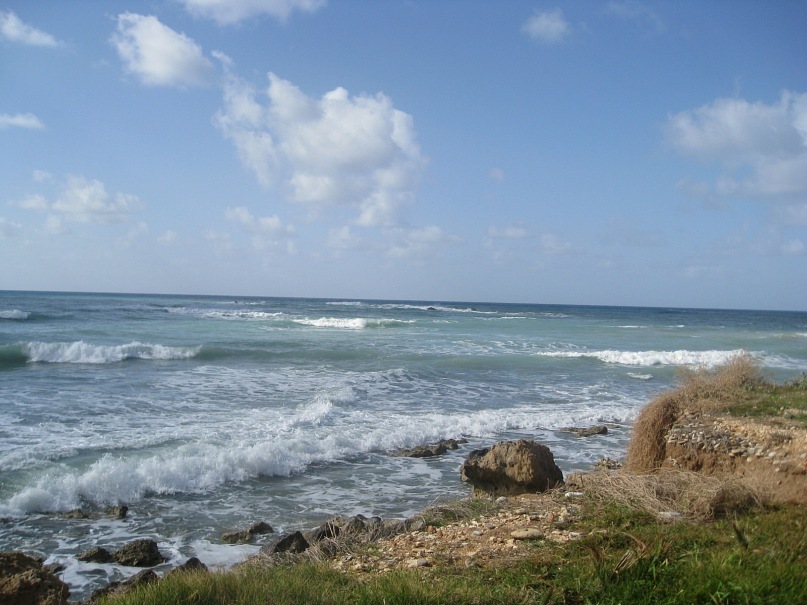 Самый солнечный остров Средиземного моря Кипр