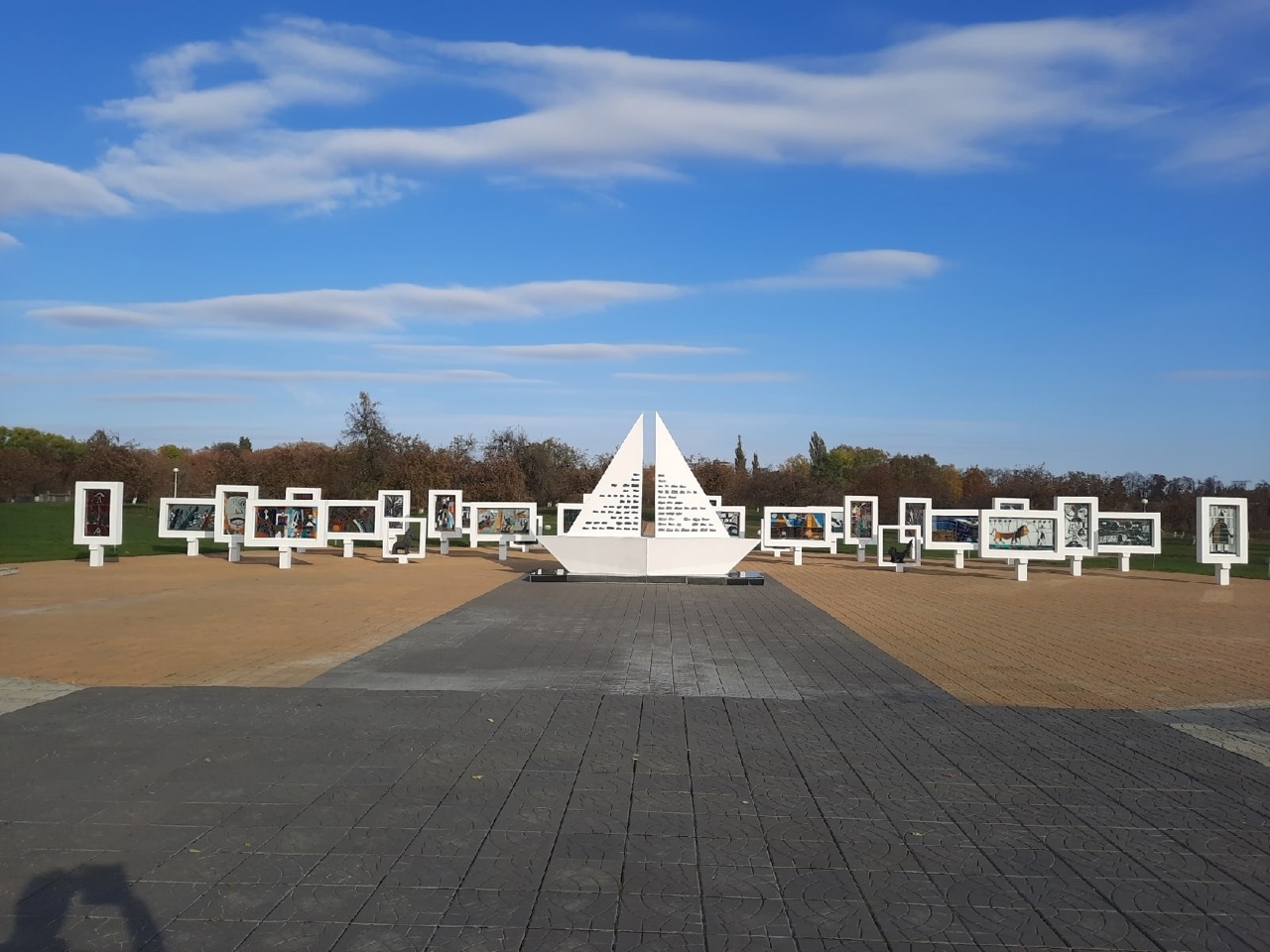 Памятник детям-жертвам Великой Отечественной войны Красный Берег, Беларусь