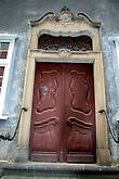 Портал дома Уфагена в стиле рококо.
P.S. Уфаген — собственник, построивший этот дом в 1775г.
