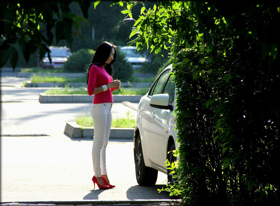 Любимые зеркала девушек — это их автомобили:) Алматы, Казахстан