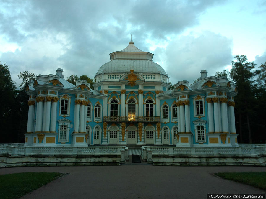 Павильон «Эрмитаж» был построен архитектором Растрелли для императрицы Елизаветы Петровны ещё до строительства Большого Дворца. Пушкин, Россия