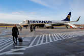 Самолет Ryanair в аэропорту Риги