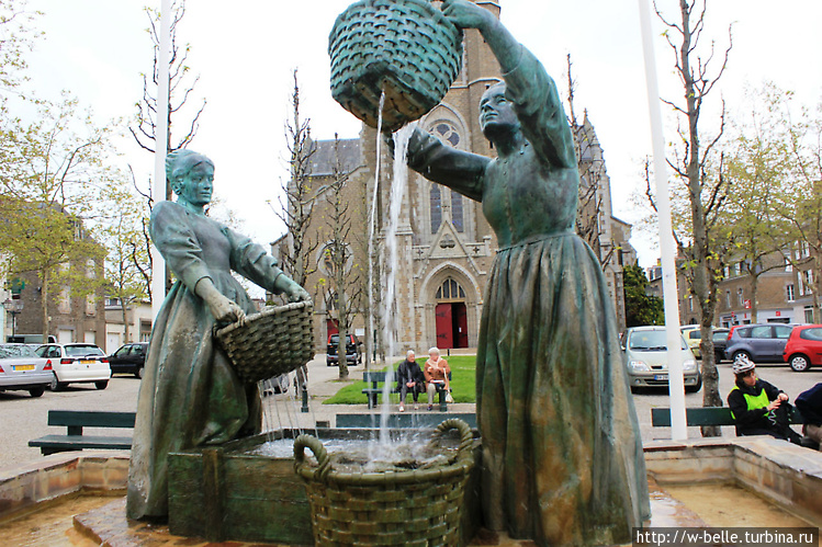 Памятник женщинам, промыв