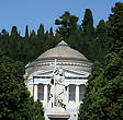 Пантеон cо статуей Христианской Веры