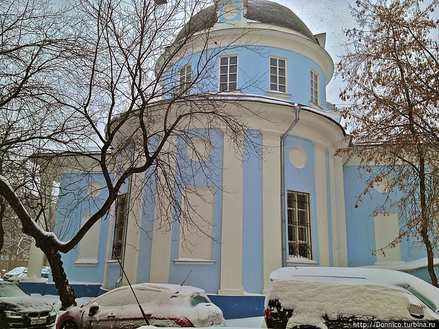 Днем была встреча внутри садового кольца между смоленской и парком культура, признаться я никогда не ходил по этим переулкам Москва, Россия