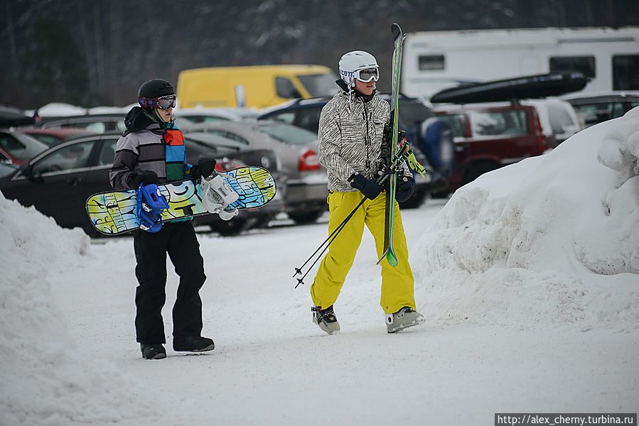 стоянка рядом со склонами стоянка рядом со склонами