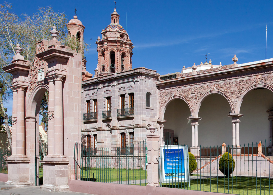 Колледж в Гвадалупе / Collegio y Museo Virreinal de Guadalupe