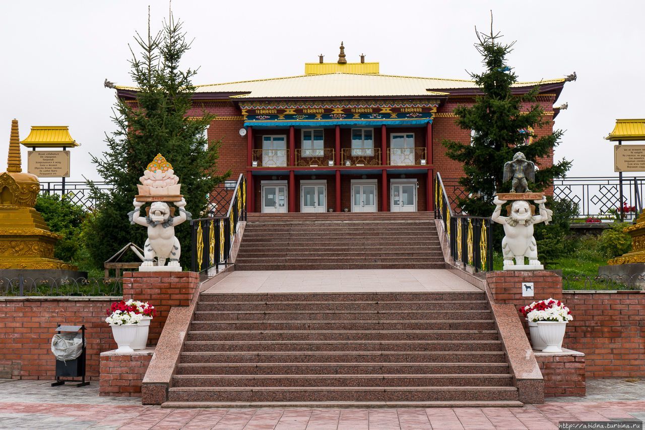 Лысая гора дацан Ринпоче Багша в Улан-Удэ