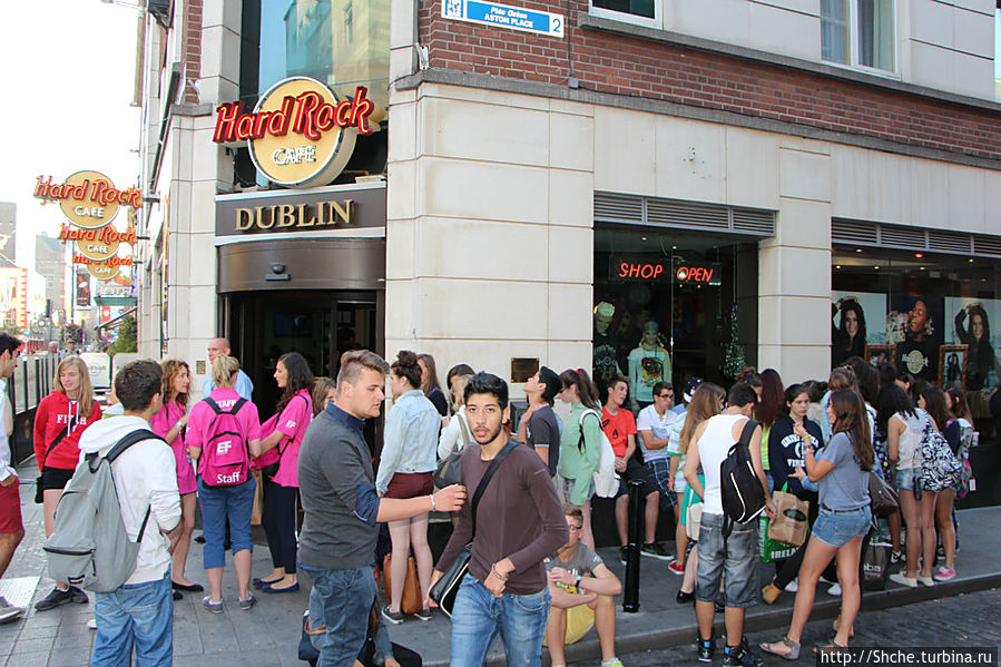 Не смотря на огромное количество различных питательных заведений, у нашего Не смотря на огромное количество различных питательных заведений, у нашего