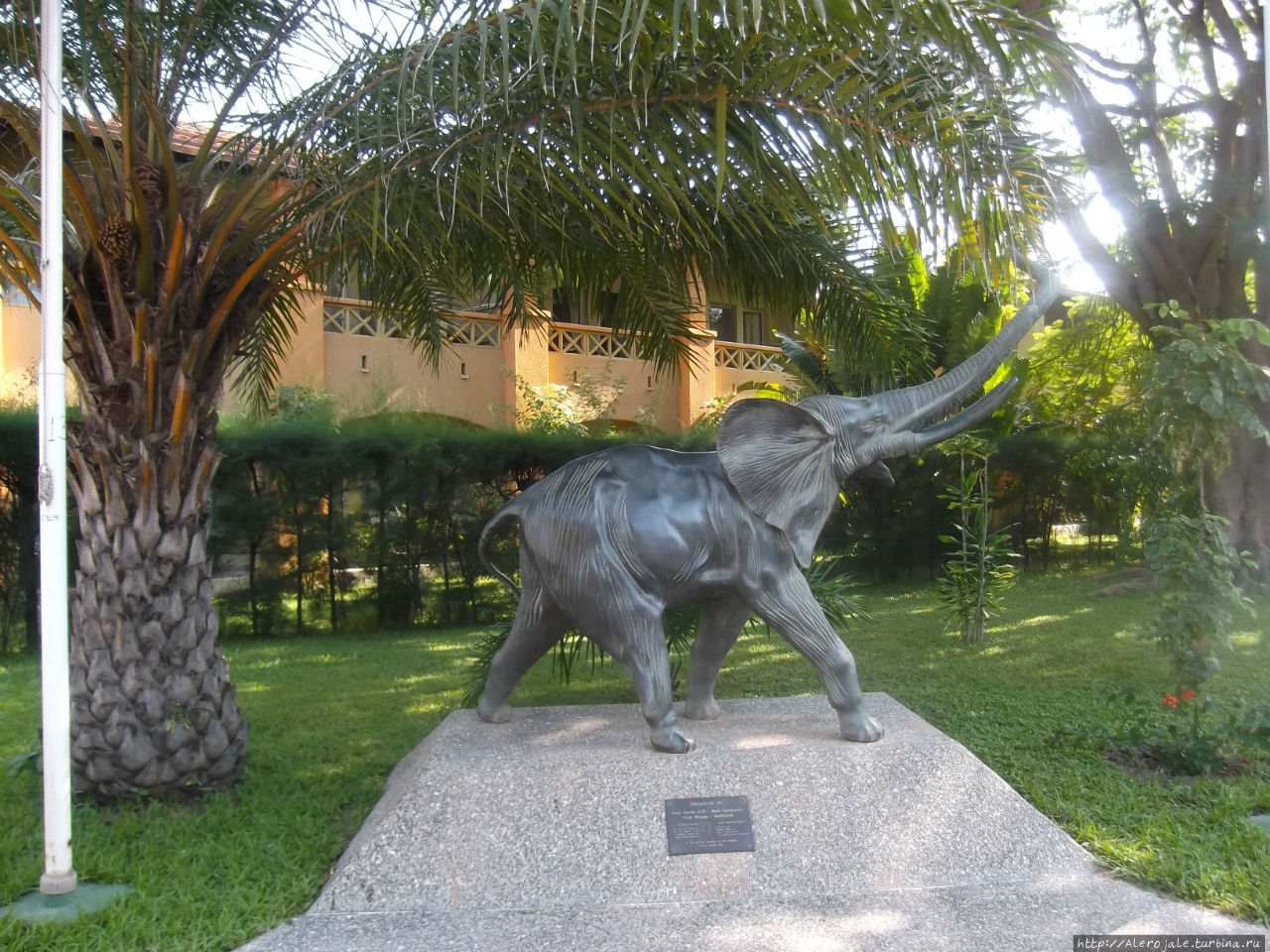 Отель Каираба — отличное место Кололи, Гамбия