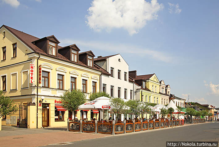 Площадь Свободы — главная площадь города Бяла-Подляская, Польша