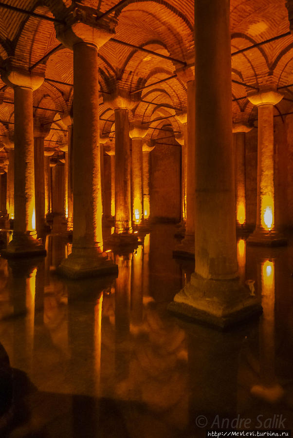 Подземный храм Стамбул, Турция