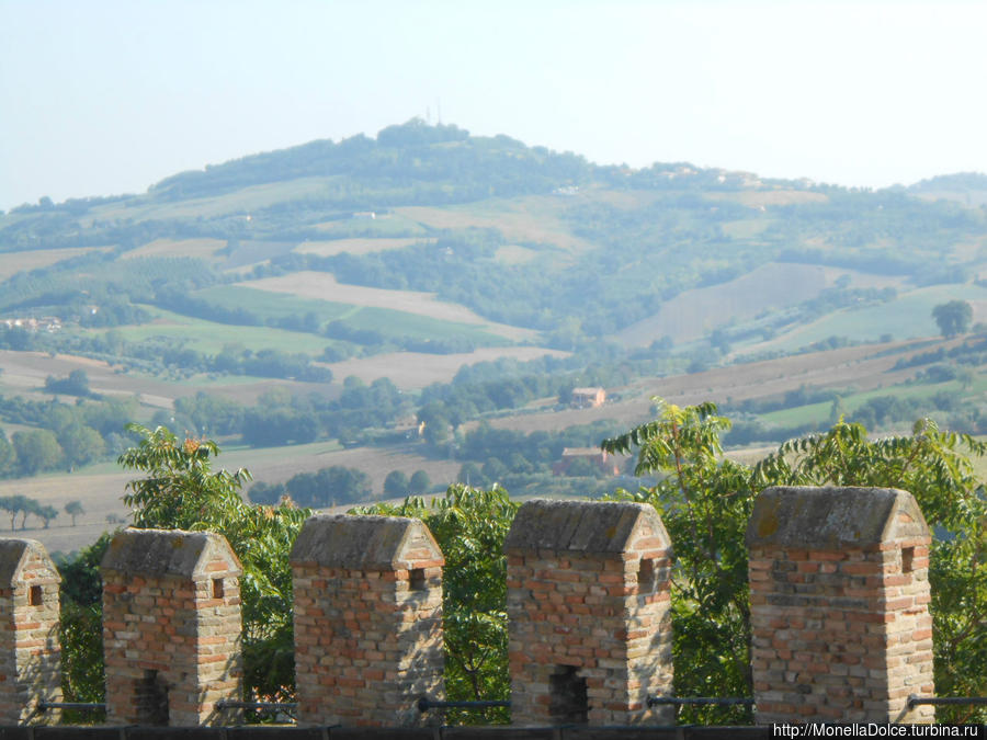 Крепость Градара — 2013 Градара, Италия Крепость Градара — 2013 Градара, Италия