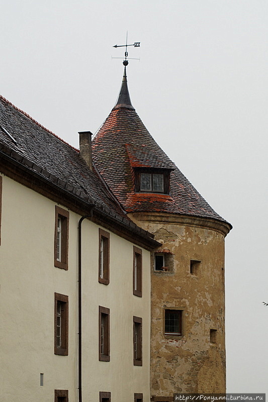 Замок Штеттенфельс — сквозь годы и дождь Людвигсбург, Германия