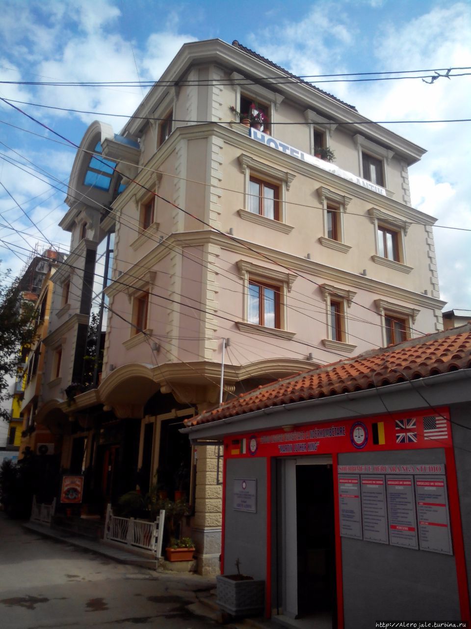 Улицы Тираны (2) Тирана, Албания