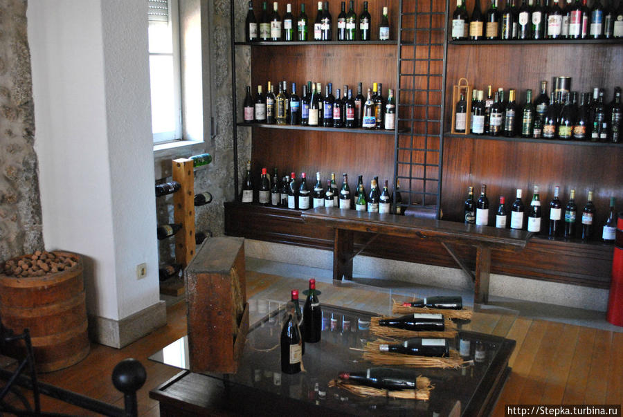 В музее винного производства в городе Ковилья. Каштелу-Бранку, Португалия