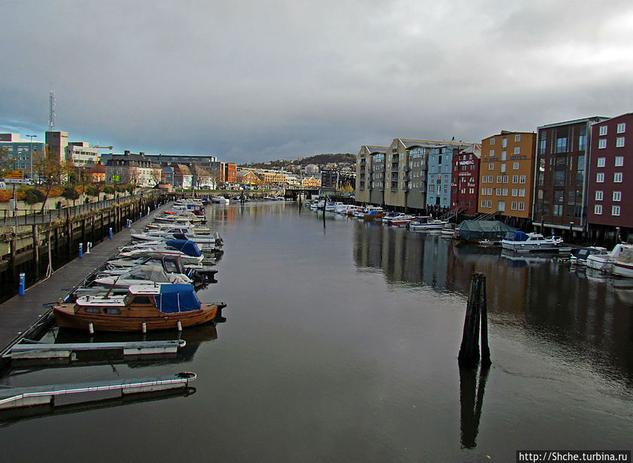 ...и Ostre Kanalhavn ...и Ostre Kanalhavn