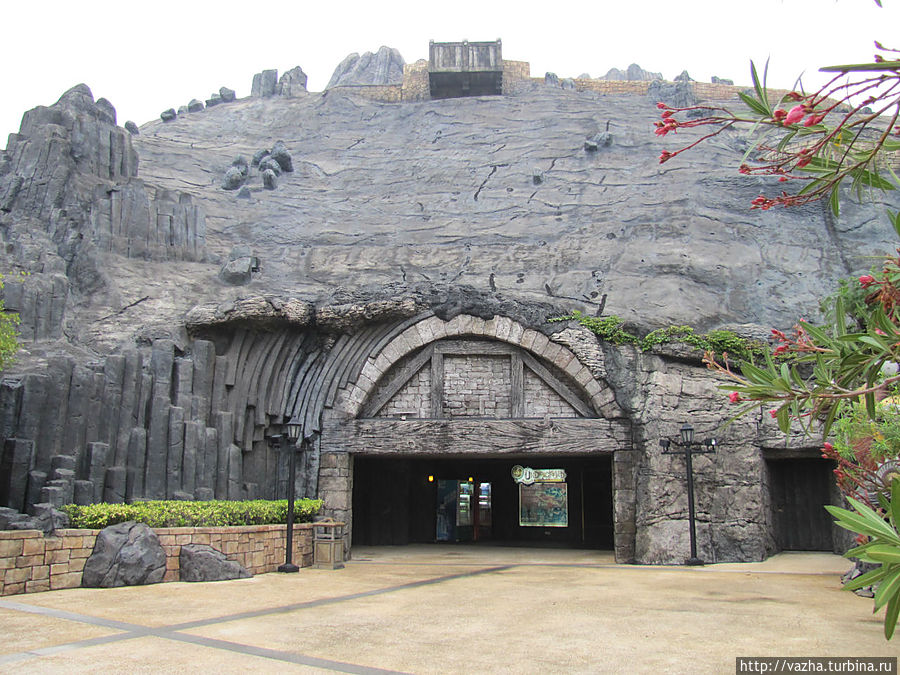 Тематический комплекс Aladdins Fort. Полуостров Макао, Макао