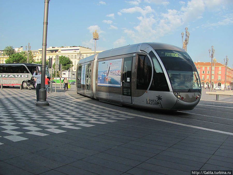 Трамвай в Ницце. Франция Трамвай в Ницце. Франция
