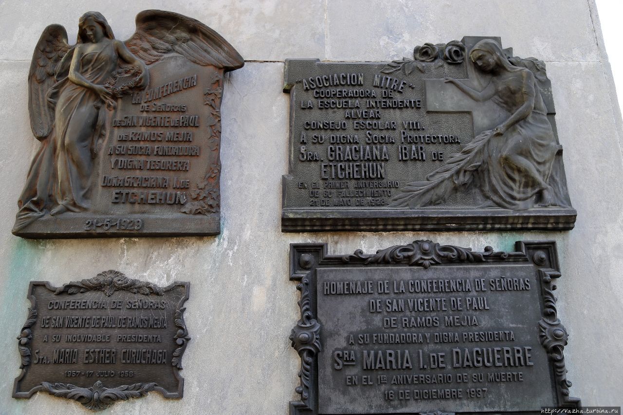 Кладбище Реколета Буэнос-Айрес, Аргентина Кладбище Реколета Буэнос-Айрес, Аргентина