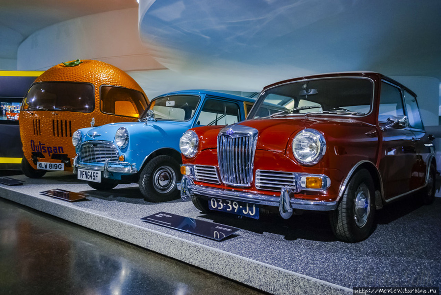 Экспозиция «The MINI Story» в музее BMW Мюнхен, Германия