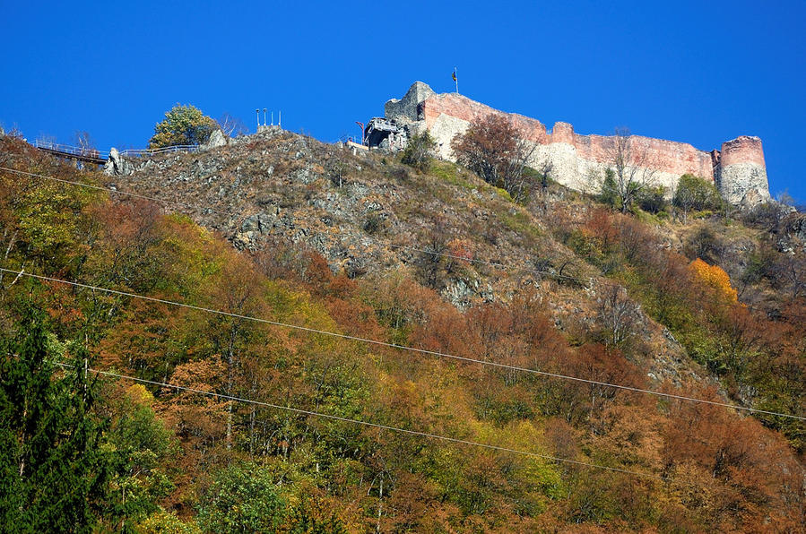 Крепость на горе Куртя-де-Арджеш, Румыния