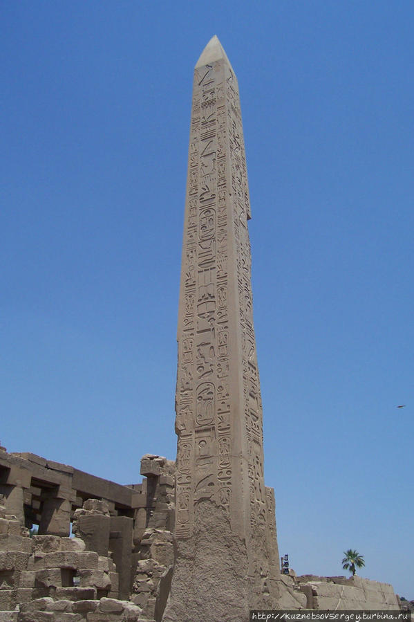 Карнакский Храм — обелиск Луксор, Египет