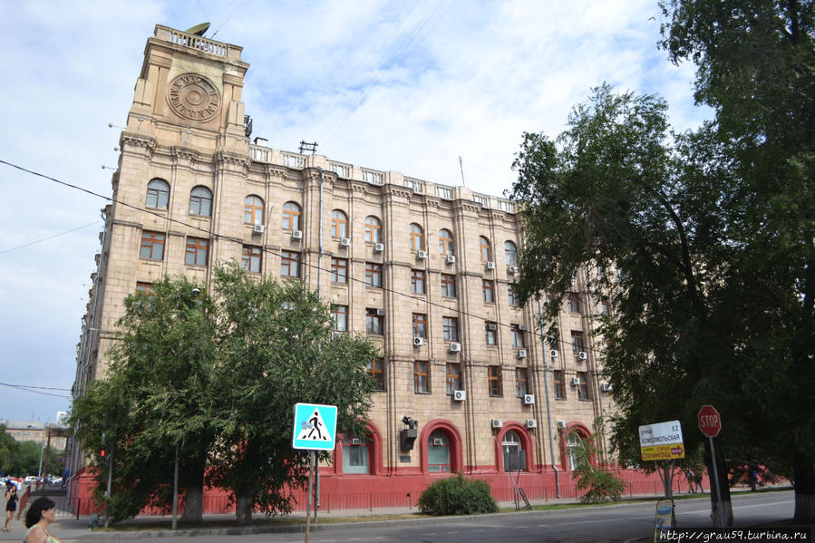 Вид здания со стороны улицы Мира Волгоград, Россия
